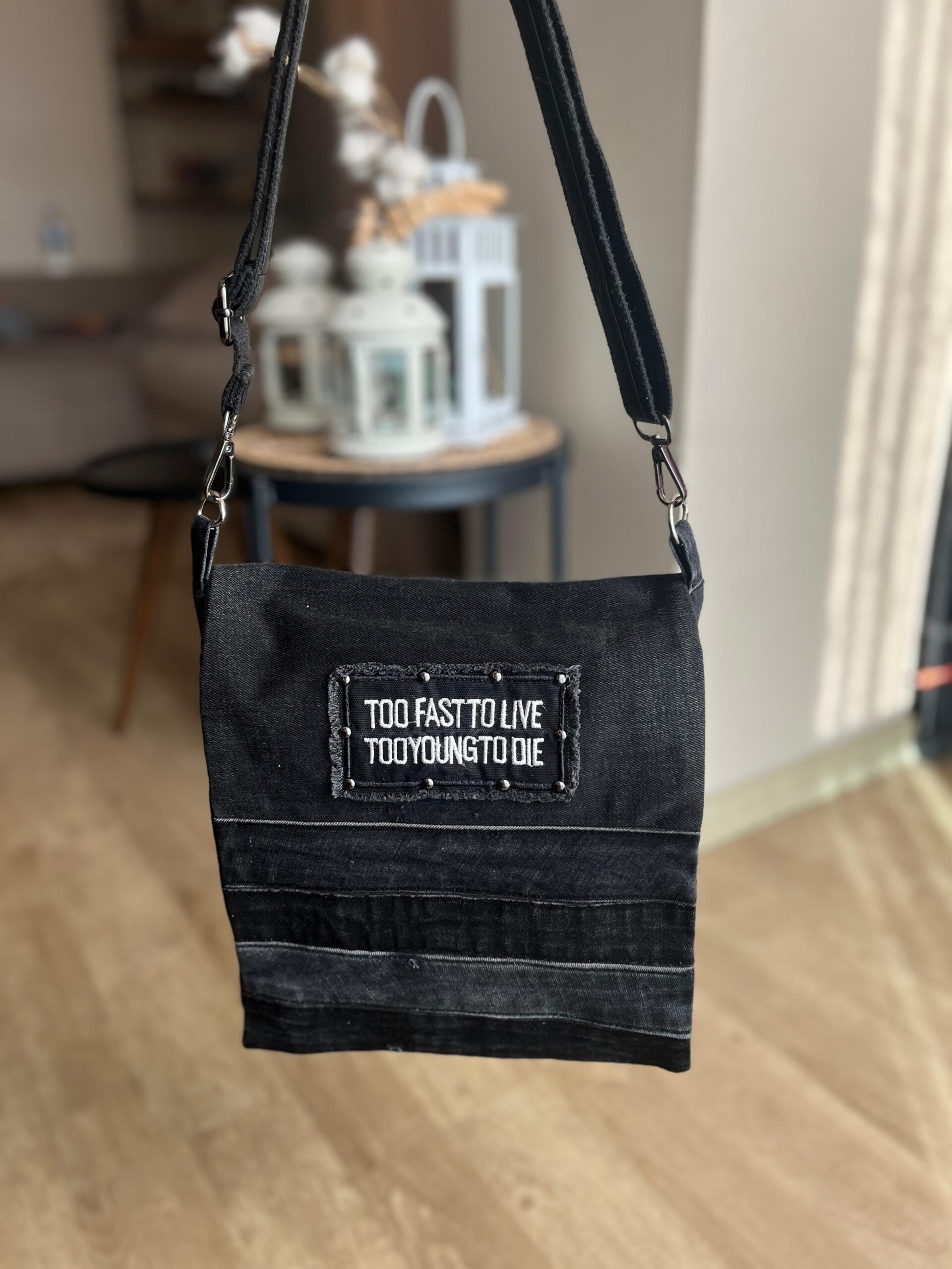 Siyah Denim Postacı Çanta Ön